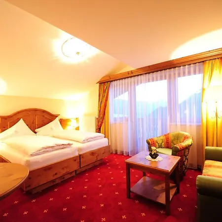 Hotel Max 4*