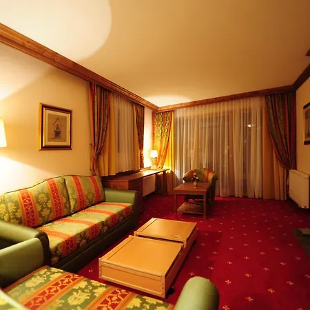 Hotel Max Serfaus