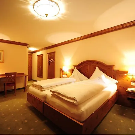 Hotel Max Serfaus