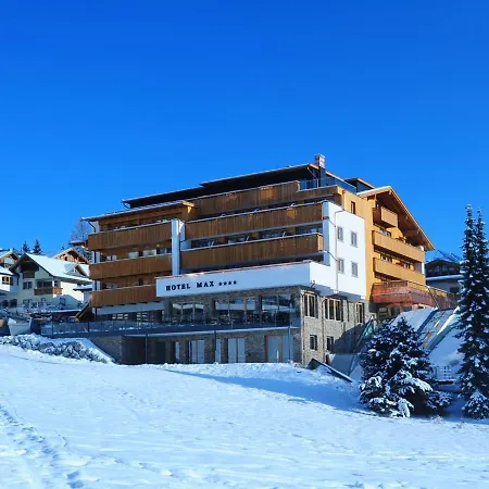 Hotel Max 4*