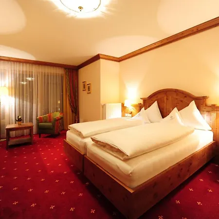Hotel Max Serfaus