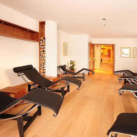 Max Hotel 4*