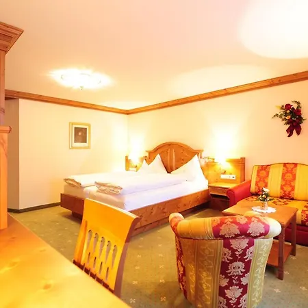 Max Hotel