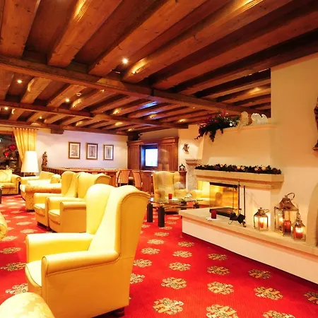 Max Hotel