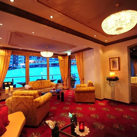 Hotel Max 4*