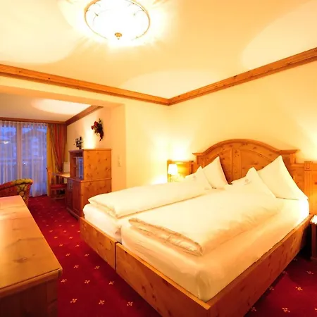 Hotel Max Serfaus