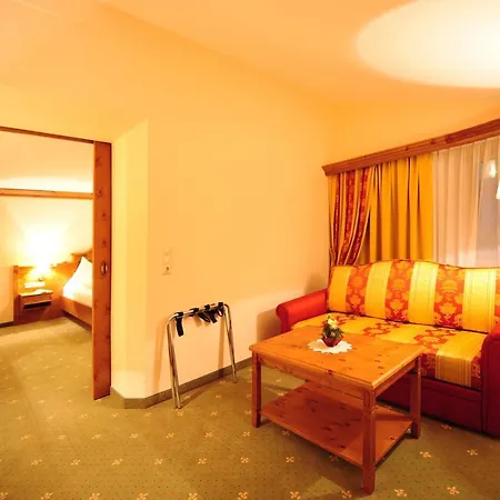 Max Hotel 4*