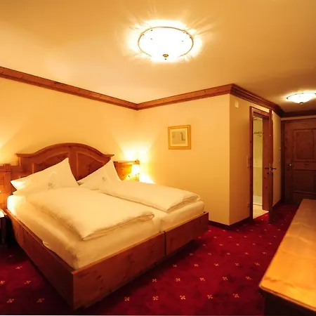 Hotel Max 4*